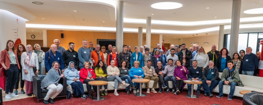 Gruppenfoto im IGM Bildungszentrum beim Ehreanmttreffen 2023